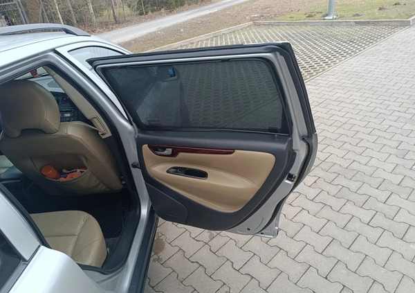 Volvo V70 cena 9950 przebieg: 390000, rok produkcji 2004 z Świdwin małe 106